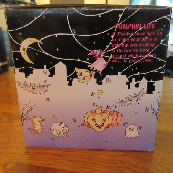 12 light up pumpkin Halloween string along lights - Picture 2 of 9